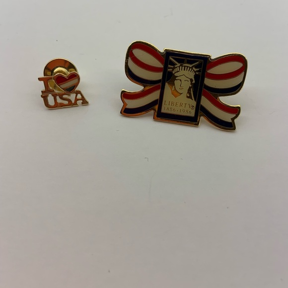 Vintage USA pins Red White and Blue Liberty 2 in 1 bundle - Picture 10 of 10